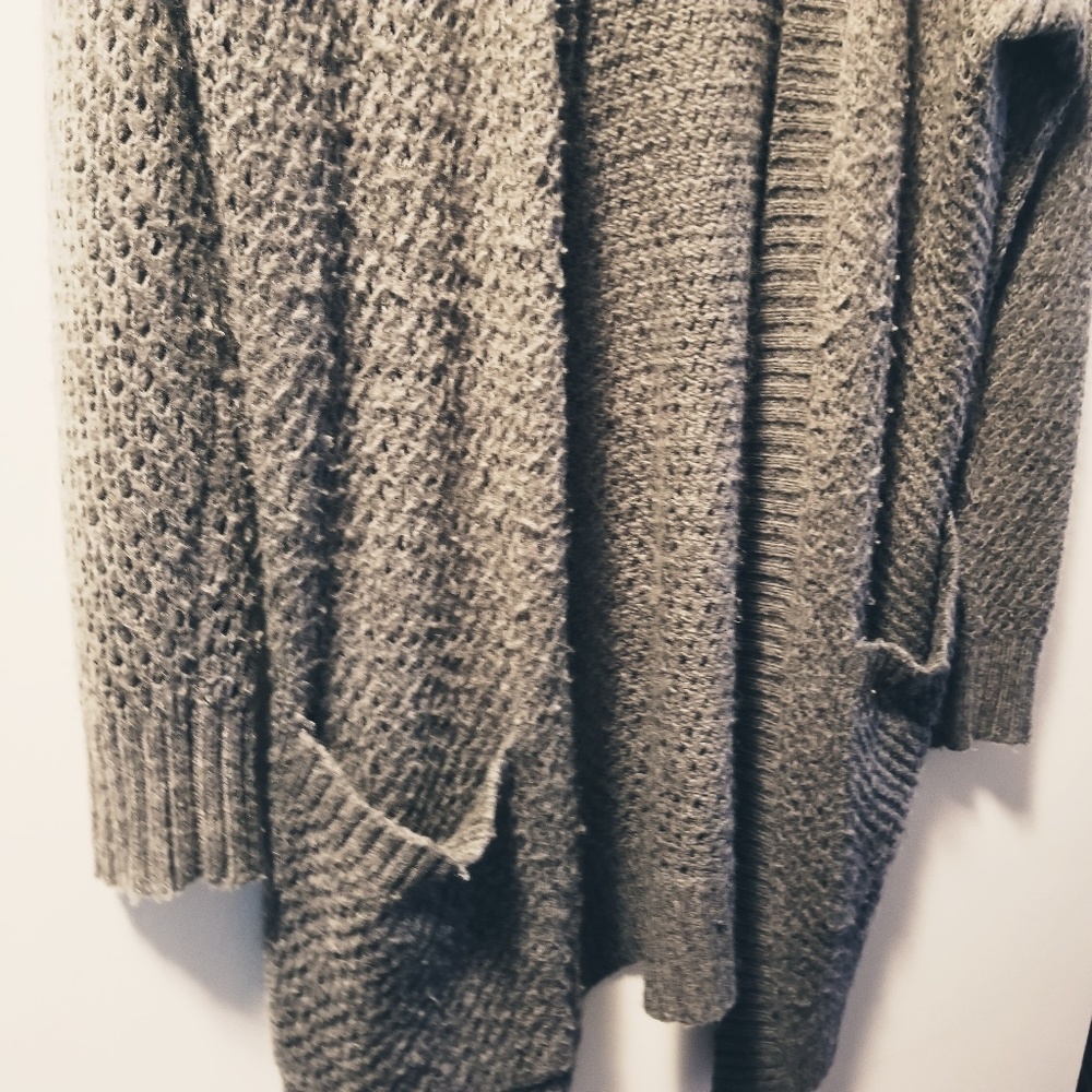 AE Cardigan - Picture 3 of 3